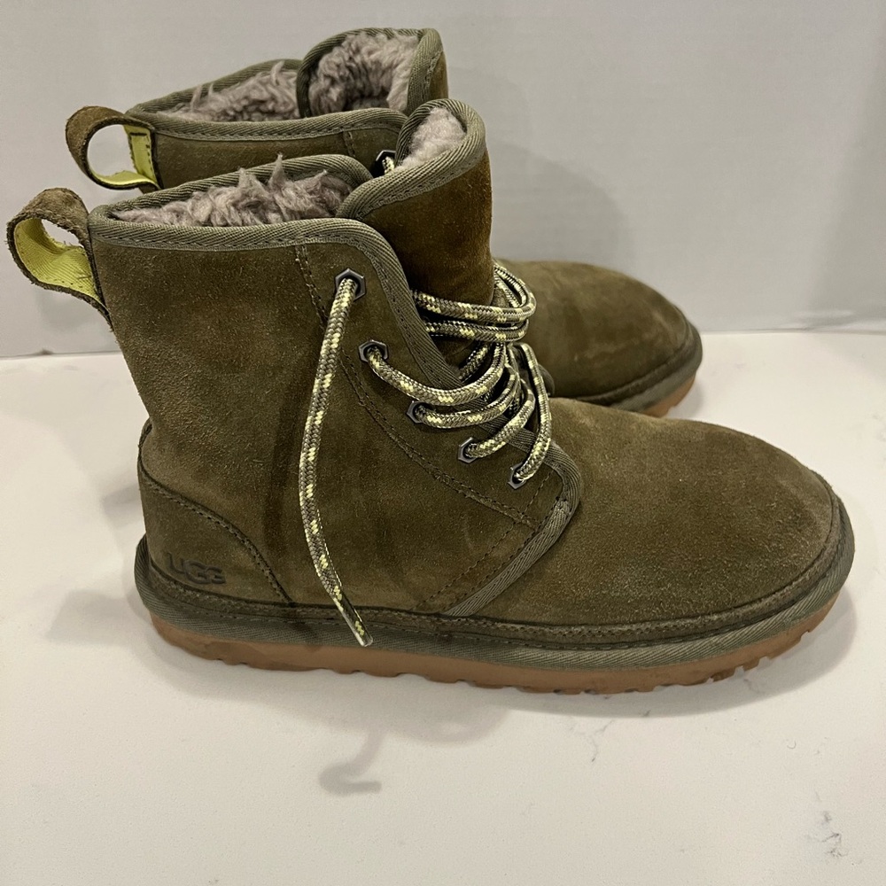 UGG Neumel High Olive Green Suede Lace Up Sheepskin Boots 1120728 Women’s